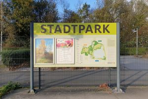 Schild am Eingang des Norderstedter Stadtparks 2019