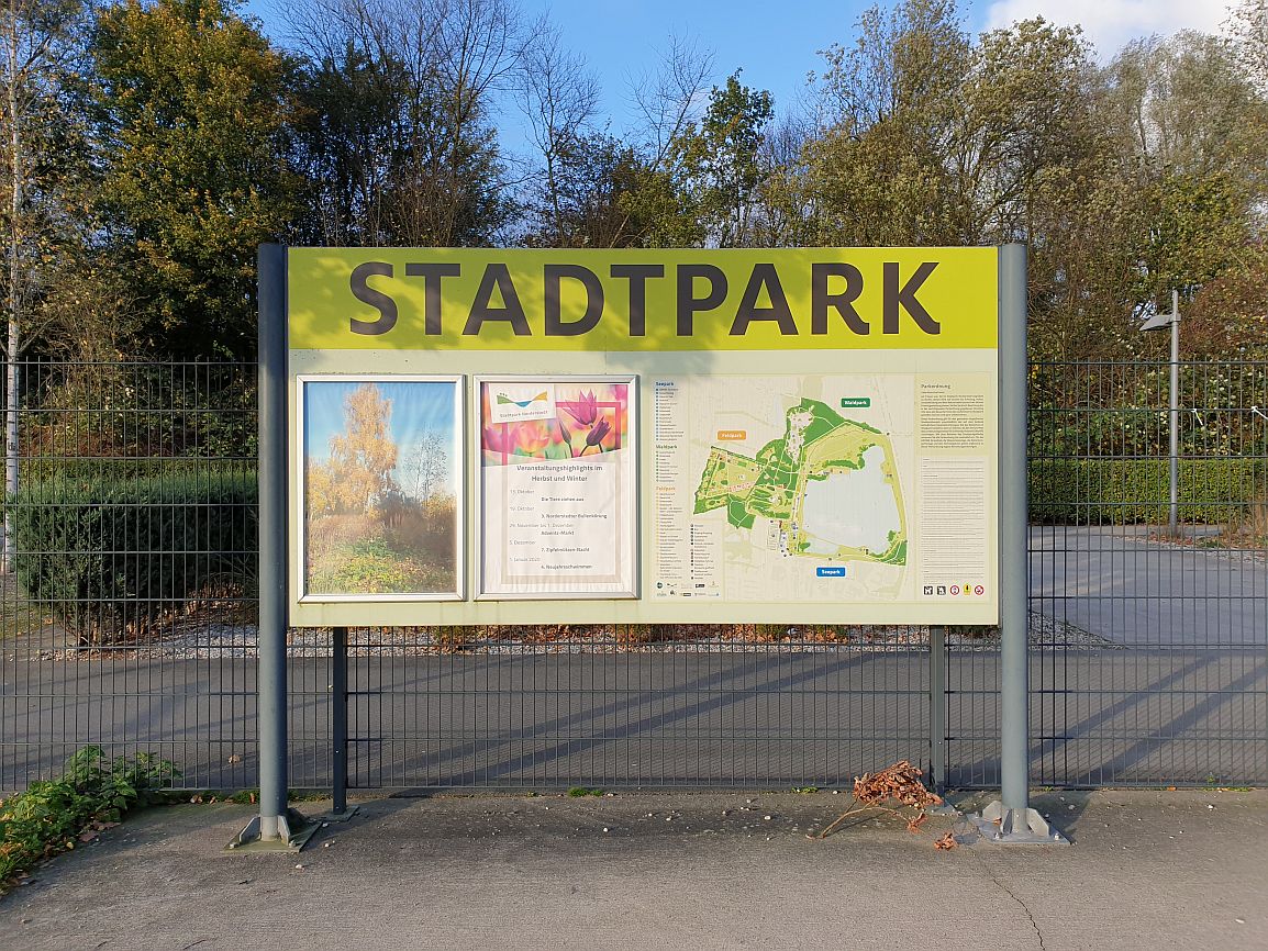 Schild am Eingang des Norderstedter Stadtparks 2019
