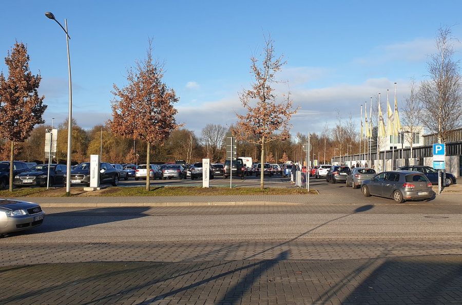 Bei Veranstaltungen stets überfüllt: Der Parkplatz vor dem Stadtpark